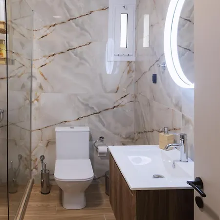 Διαμέρισμα Premium With Large Balcony By Opal Keys Λάρισα