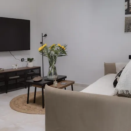 Premium With Large Balcony By Opal Keys Διαμέρισμα *